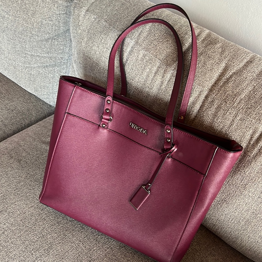 Excellent Condition Umoda Laptop Bag!